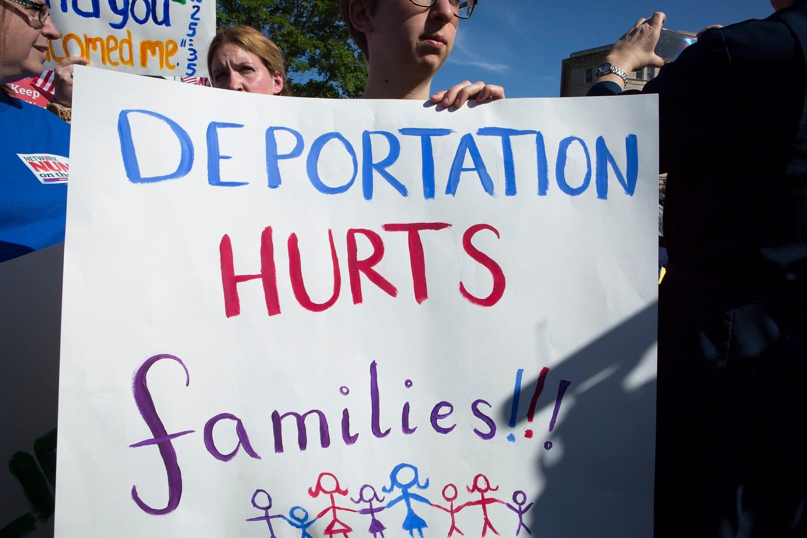 Federal judge orders full restoration of DACA program