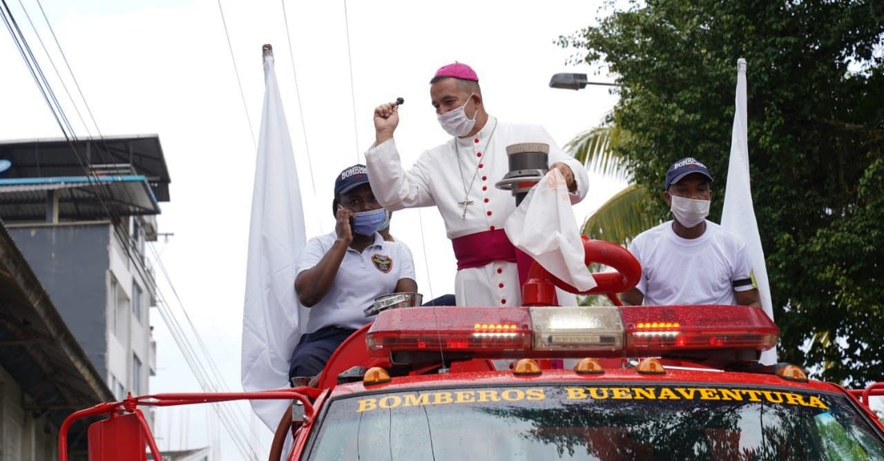 Bishop sprays holy water from firetruck to ‘cleanse’ Colombian city