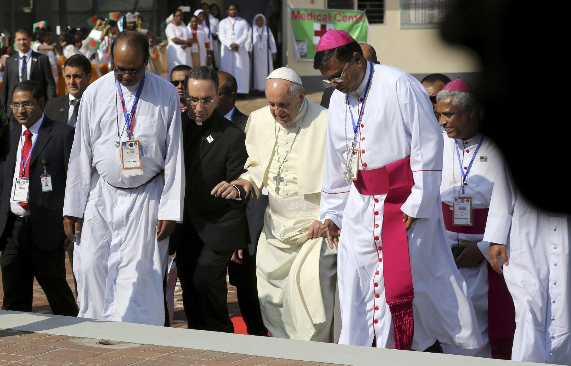 Pope shifts from the political to the pastoral on final day in Bangladesh