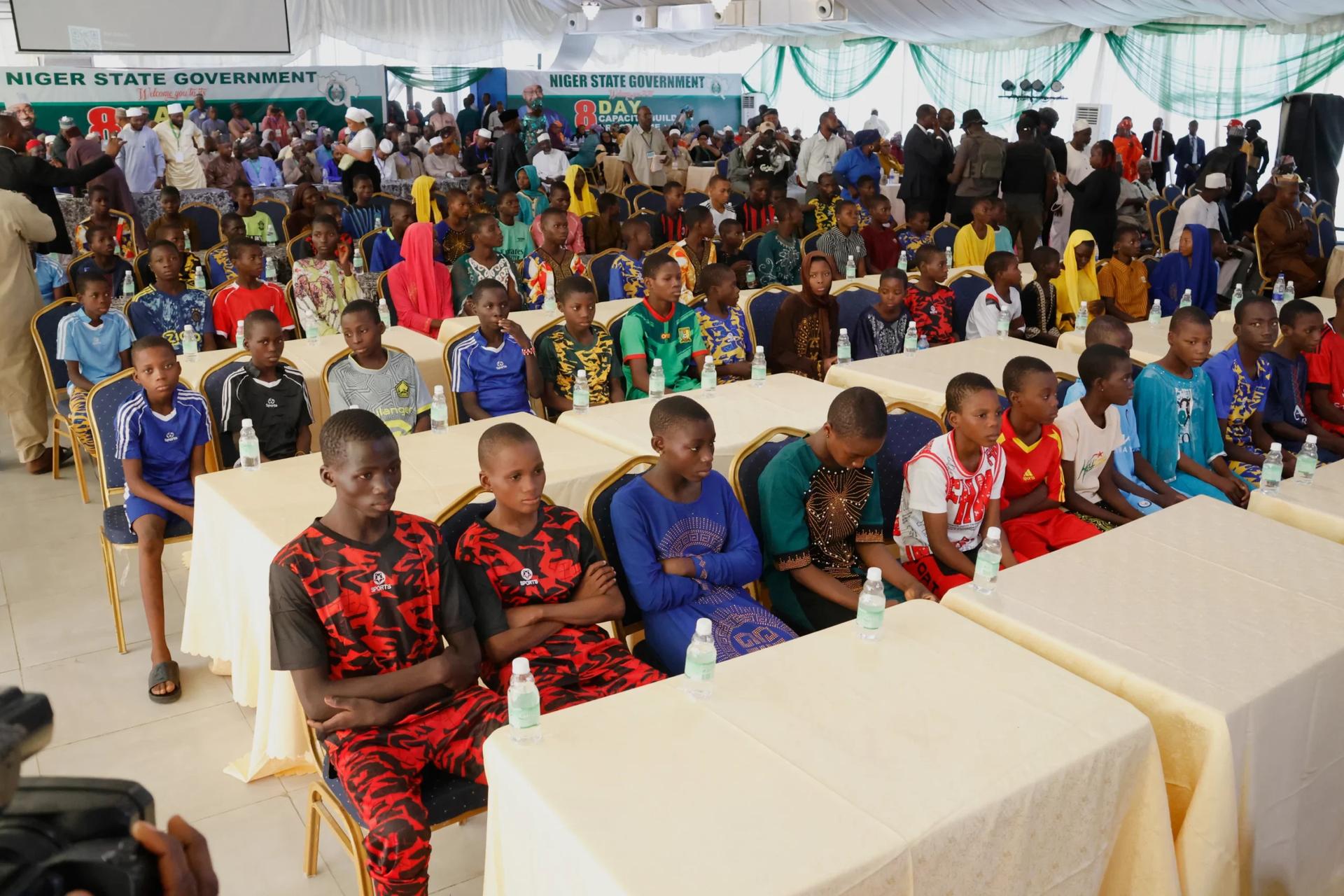 100 schoolchildren abducted in Nigeria are released but more are still held