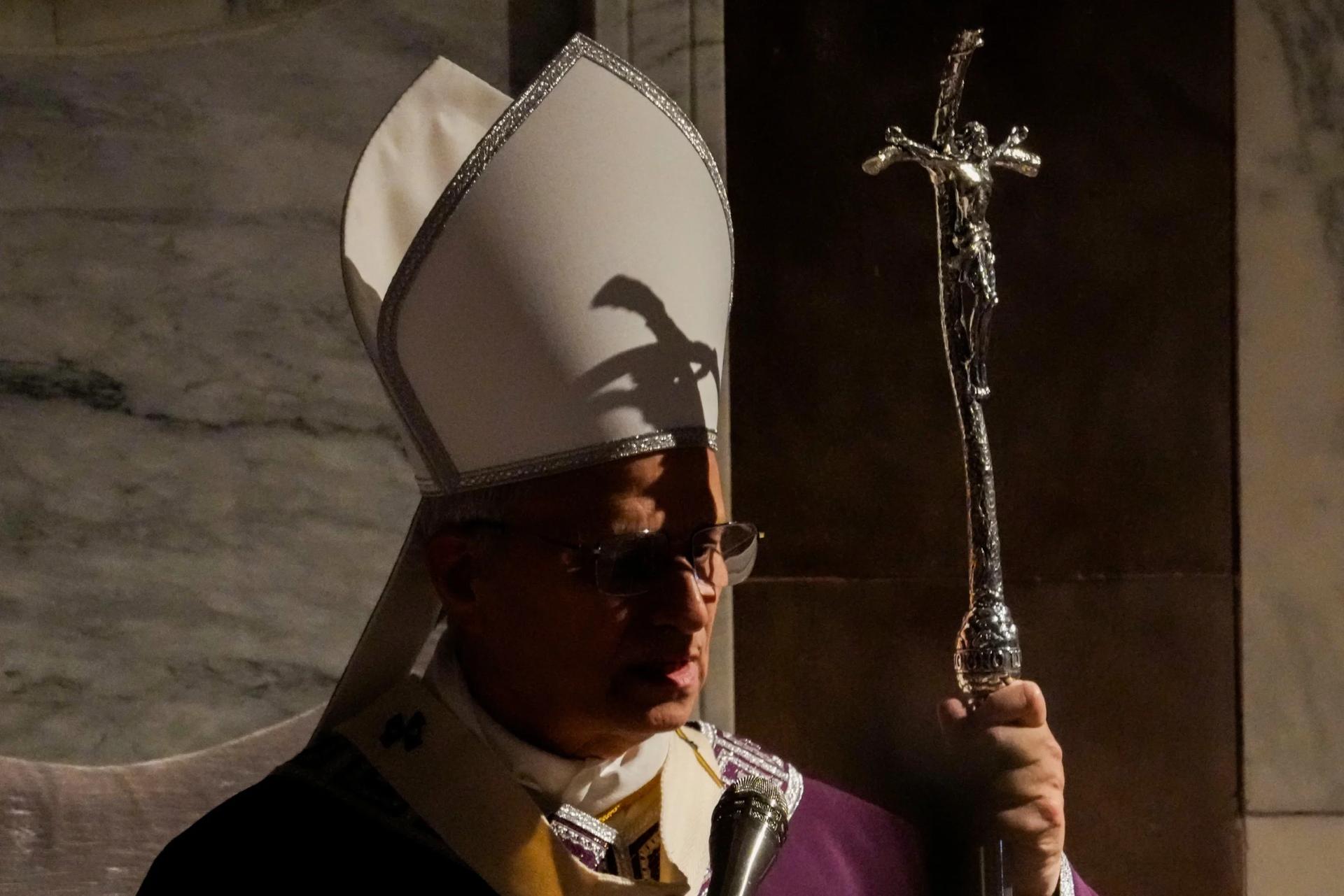 Breakaway Catholic group rejects Vatican talks, indicating collision course for pope