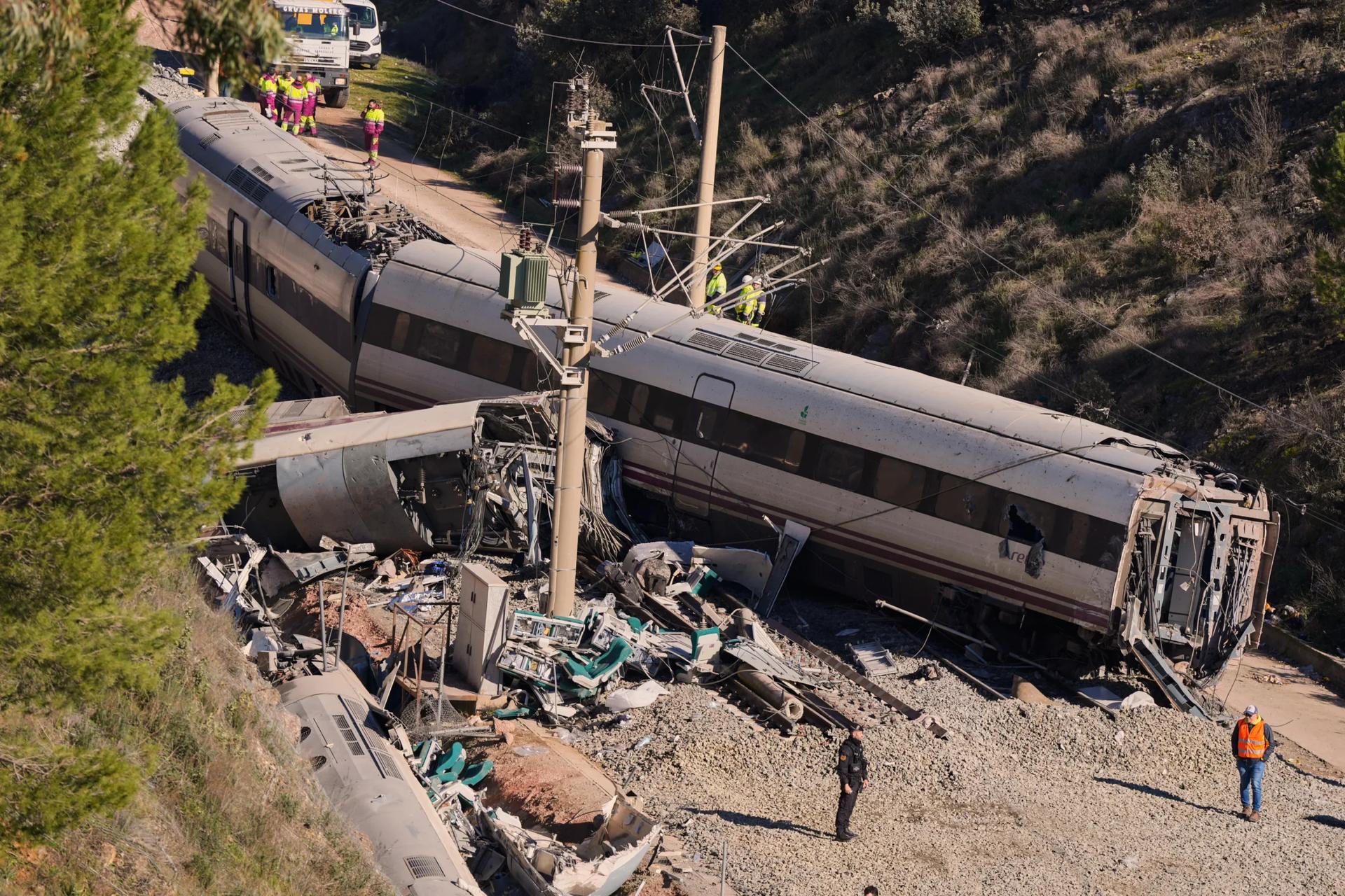 Pope Leo joins Spanish Church in mourning victims of train crash