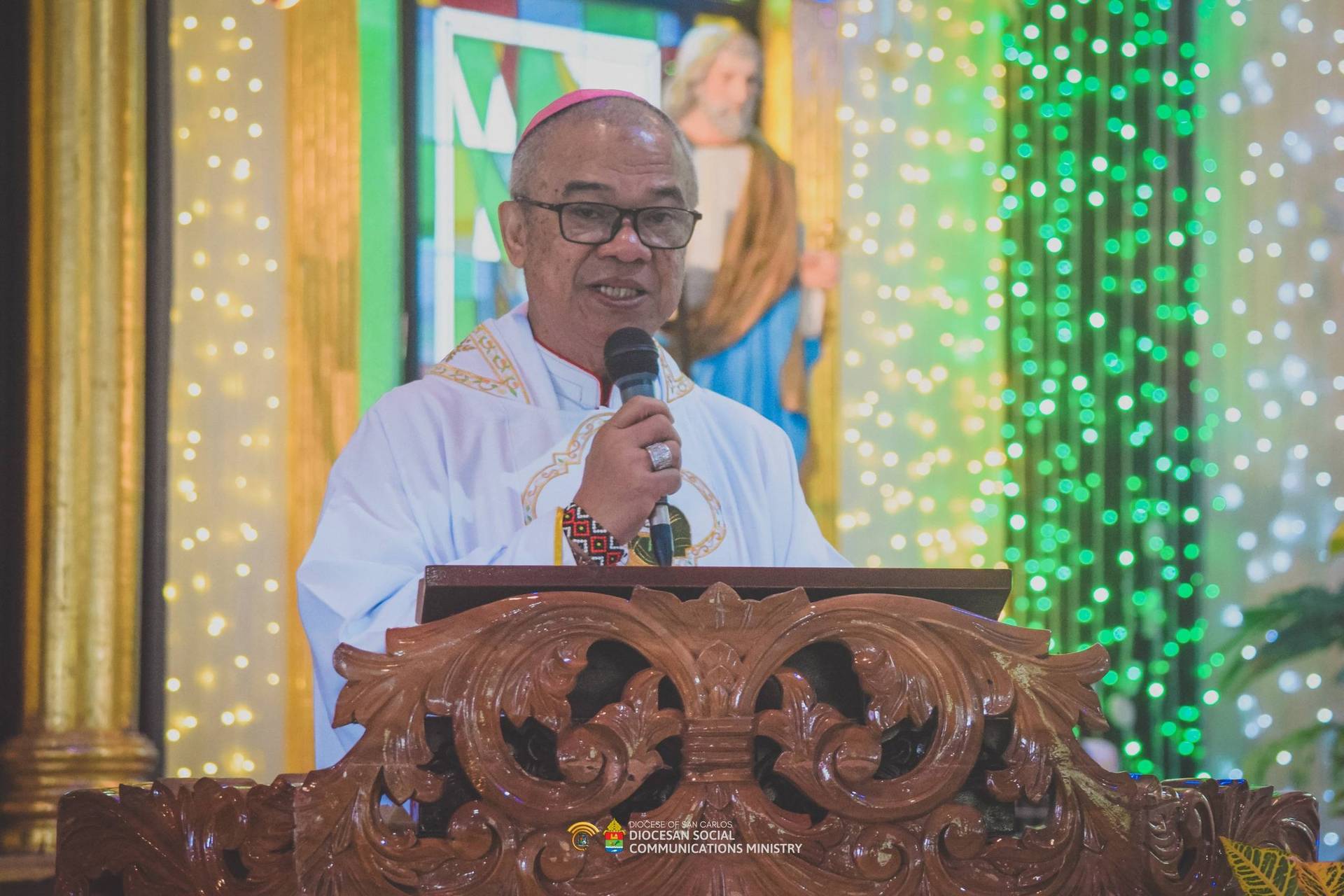 San Carlos Bishop Gerardo Alminaza, president of Caritas Philippines. (Credit: Diocesan Social Communications Ministry - San Carlos/Facebook.)