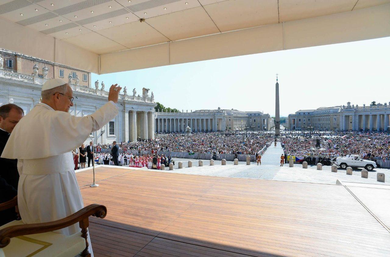Pope Leo speaks to Crux’s Elise Ann Allen about polarization in the world