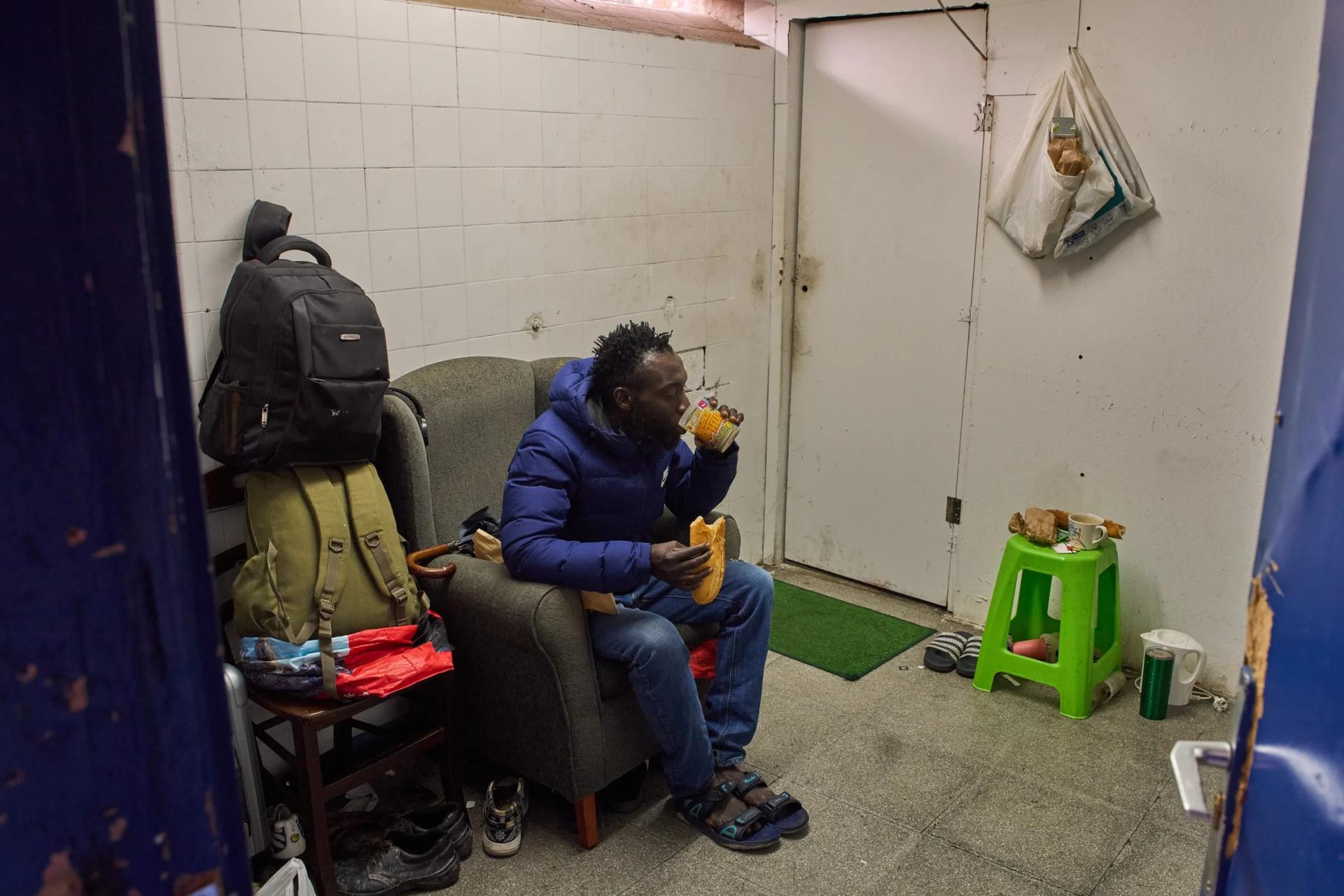 In surprise move, Spain will grant legal status to thousands of immigrants lacking permission